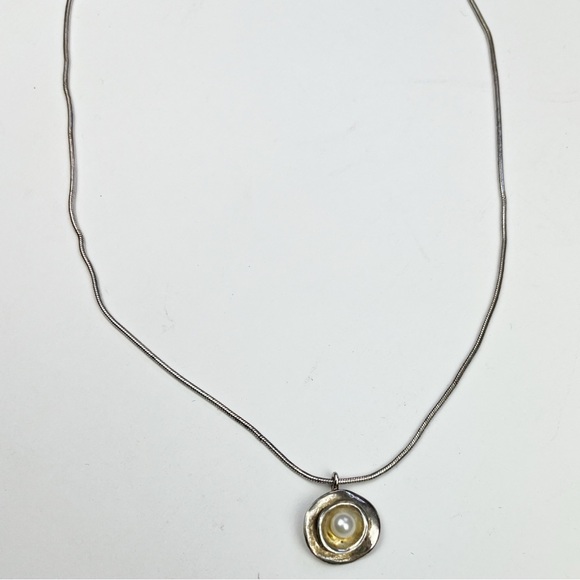 RED ENVELOPE sterling Silver and Pearl Petal Necklace and Earrings Set - Picture 10 of 14